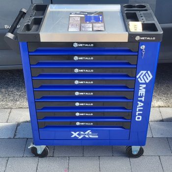 8/8 TOOL CHEST WITH TOOLS